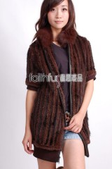 Mink Fur and Rabbit Fur Blended Kintted Vest with Fox fur collar