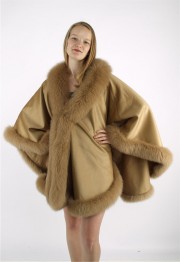 Cashmere Cape Kashmiri Shawl / Fox Fur Trim