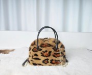 Mink Fur Shell Handbag Leopard Lady Single-Shoulder Bag Real Fur keyChain Bags Women Wrist Bag Fashion